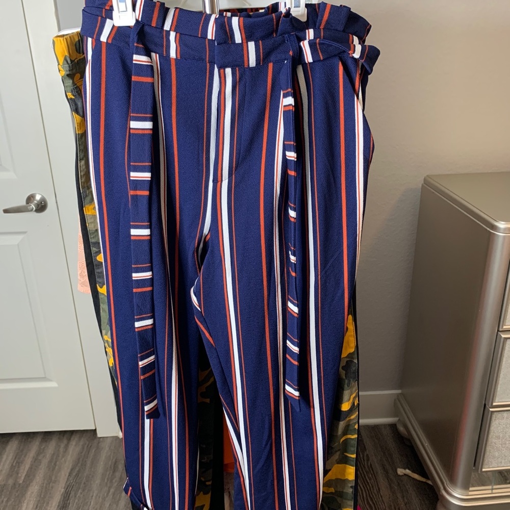 High waist Dress pants.
